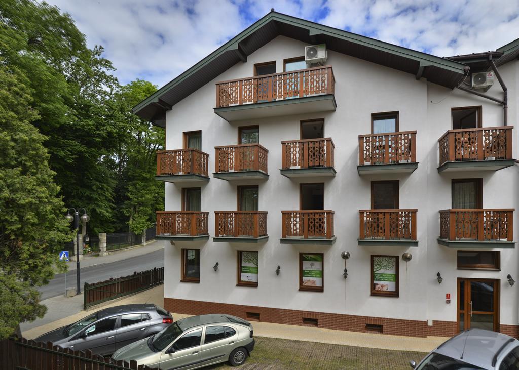 Sanatorium Zbyszko Hotel Busko-Zdrój Kültér fotó